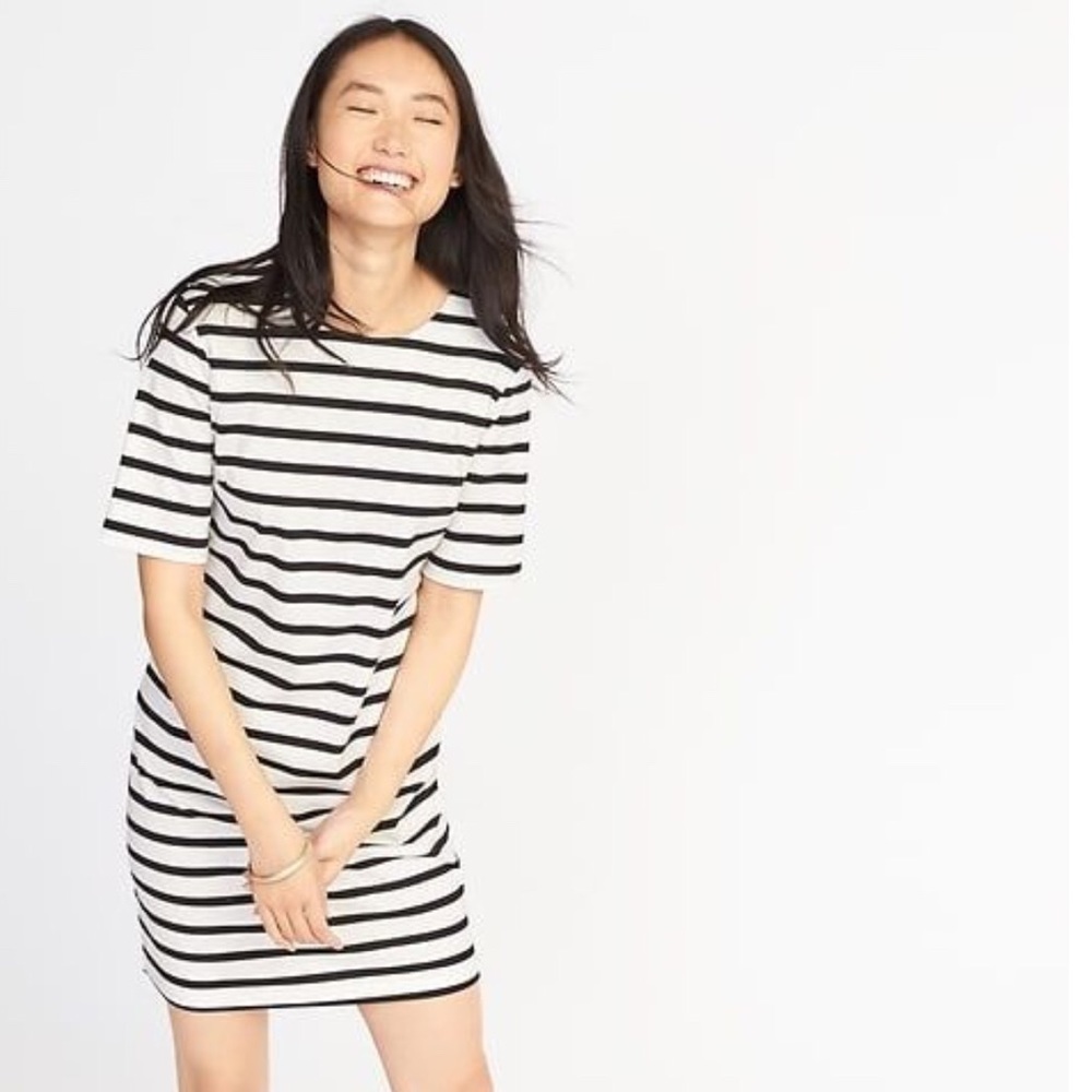 Old Navy Ponte Shift Dress